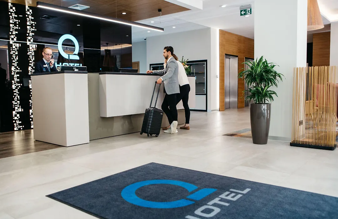 Q Hotel Plus Katowice-1