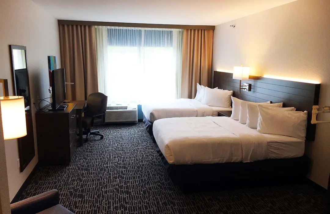 Gundersen Hotel & Suites-1