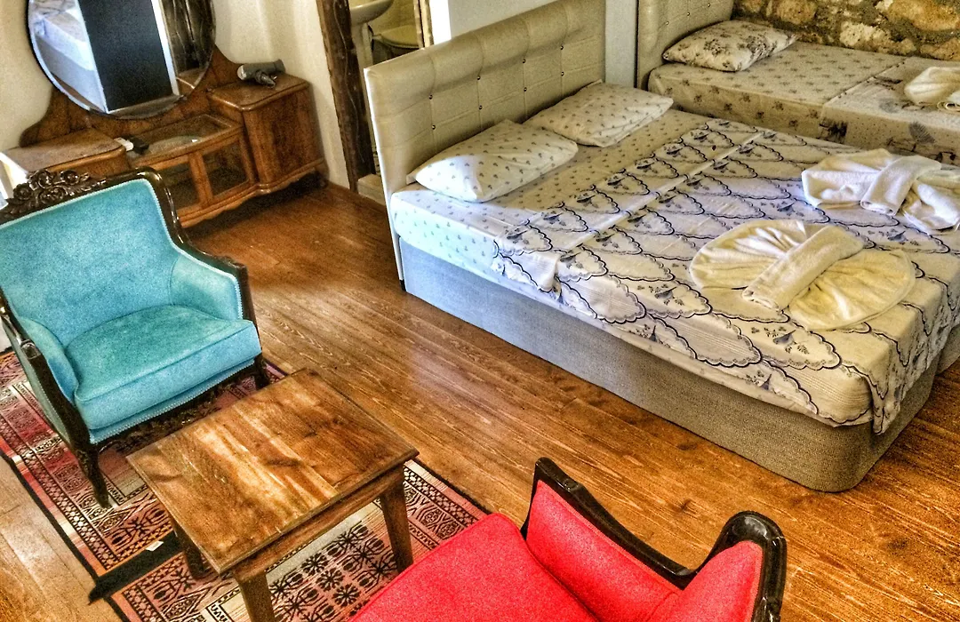 Parmis Boutique House-1