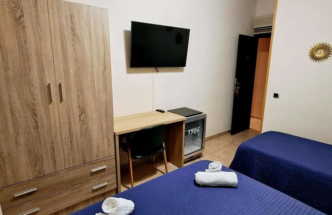 Hostal Doña María-1