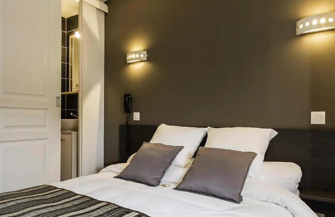 Un Hotel sur le Port-1
