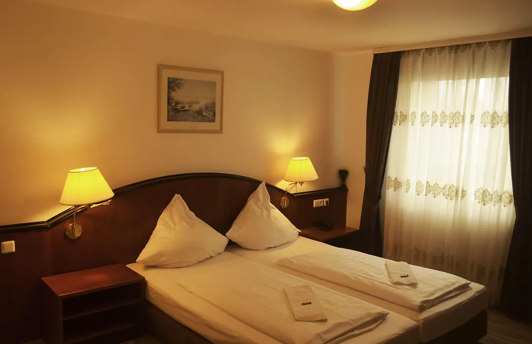 As Hotel-1