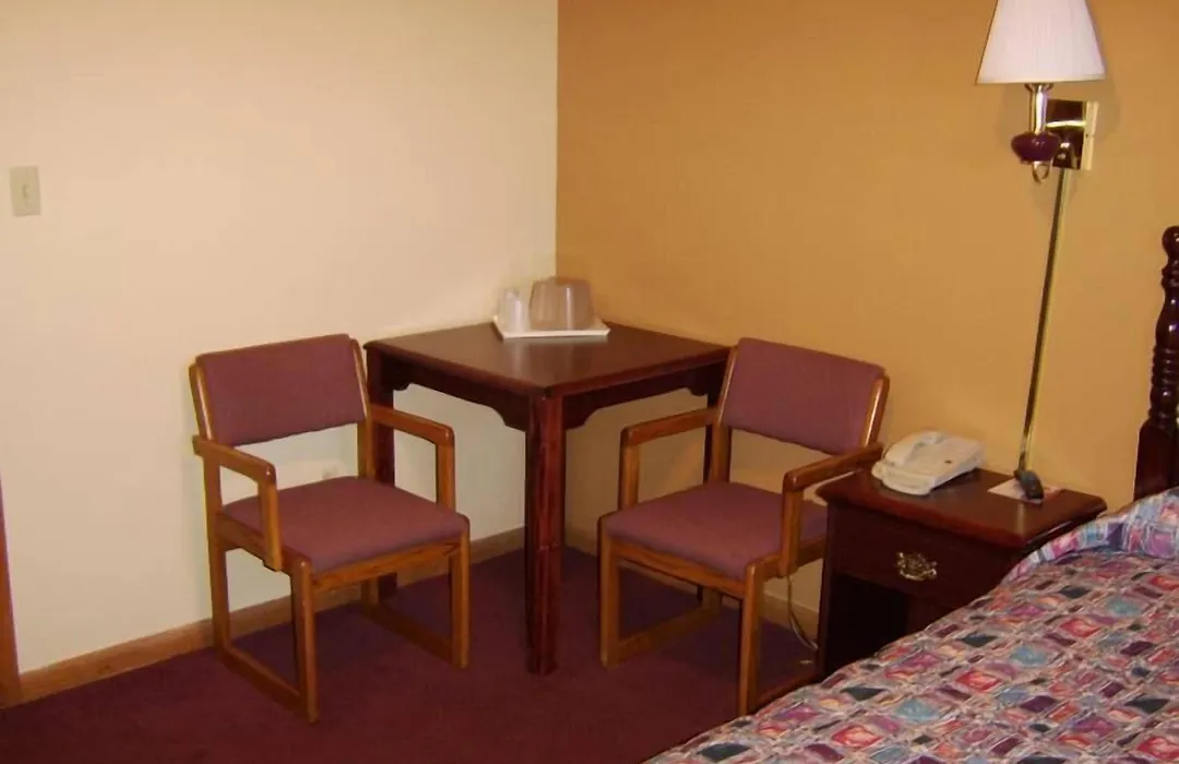 Budget Inn - Cambridge-1