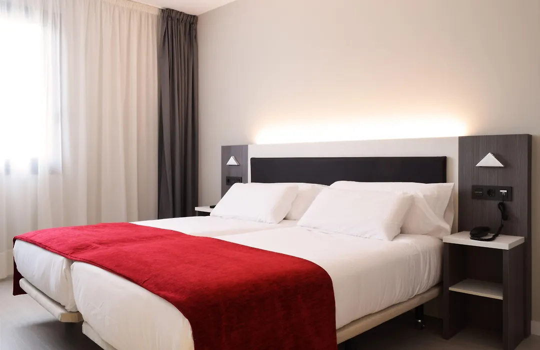 Hotel New Bilbao Airport-1