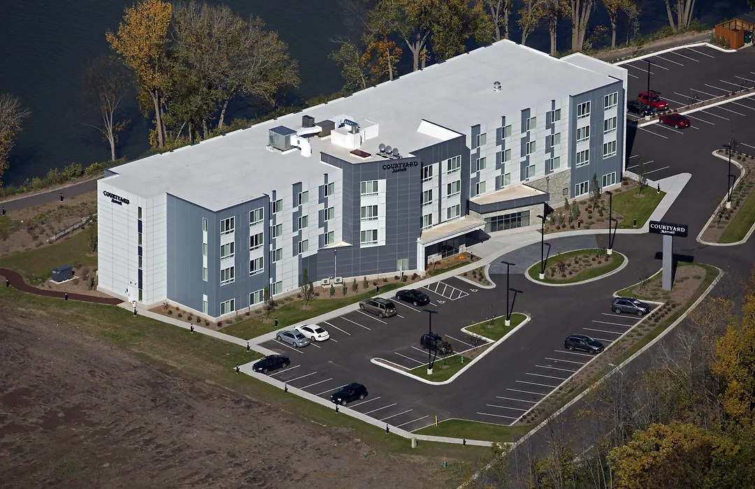 Courtyard By Marriott Appleton Riverfront-1