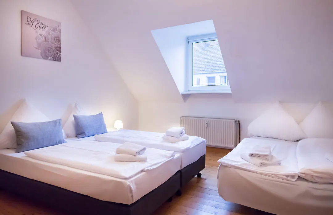 Dingdong Koblenz - City Apartments-1