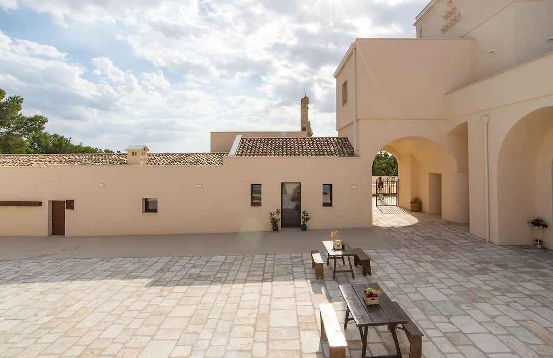 Masseria Fontana di Vite-1