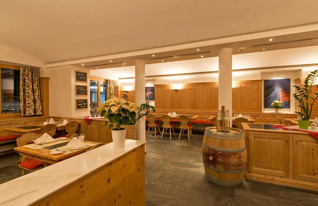 Hotel Morteratsch-1