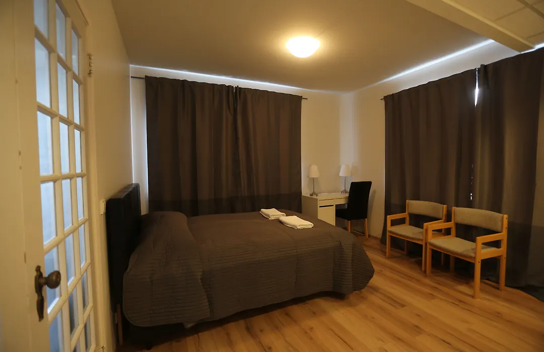 100 Iceland Hotel-1