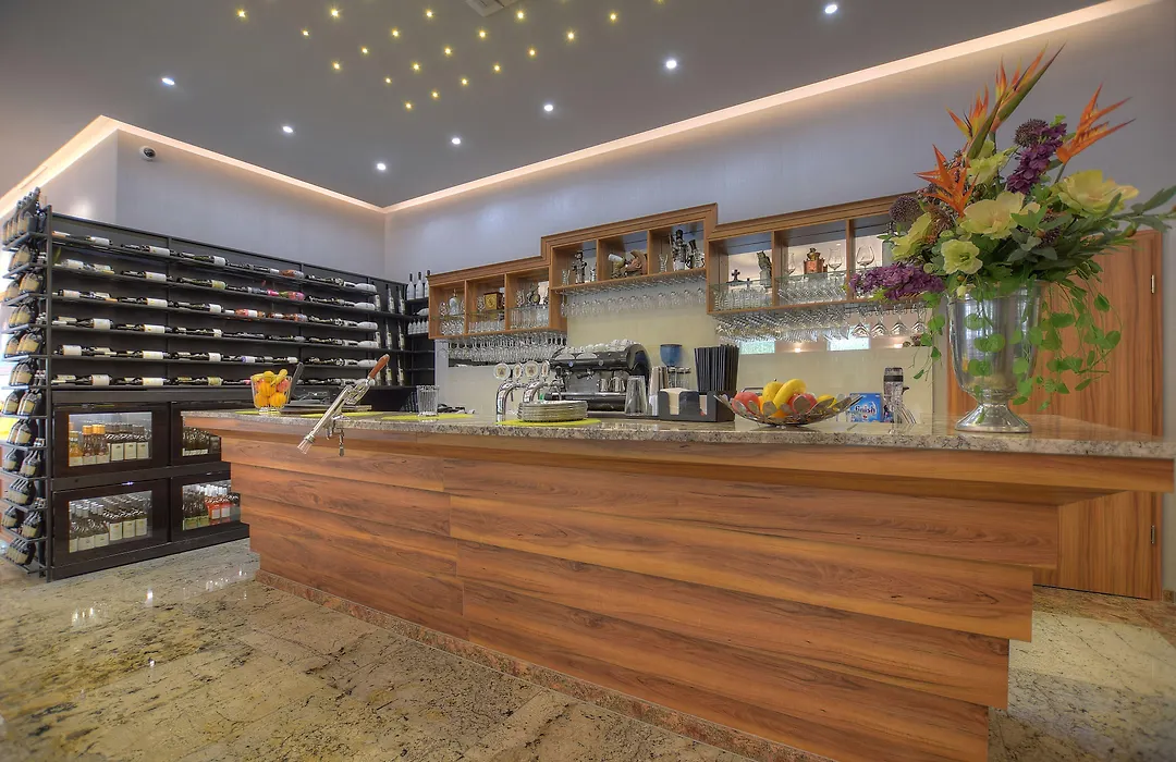 Anna Hotel-1