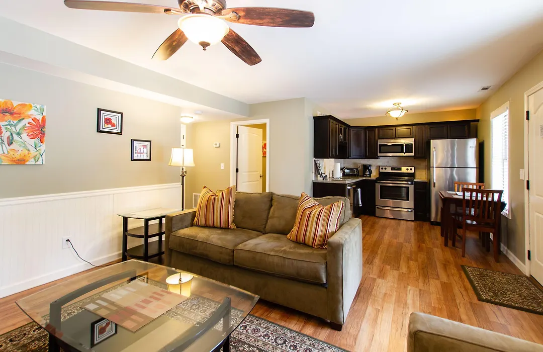The Dahlonega Square Hotel-1