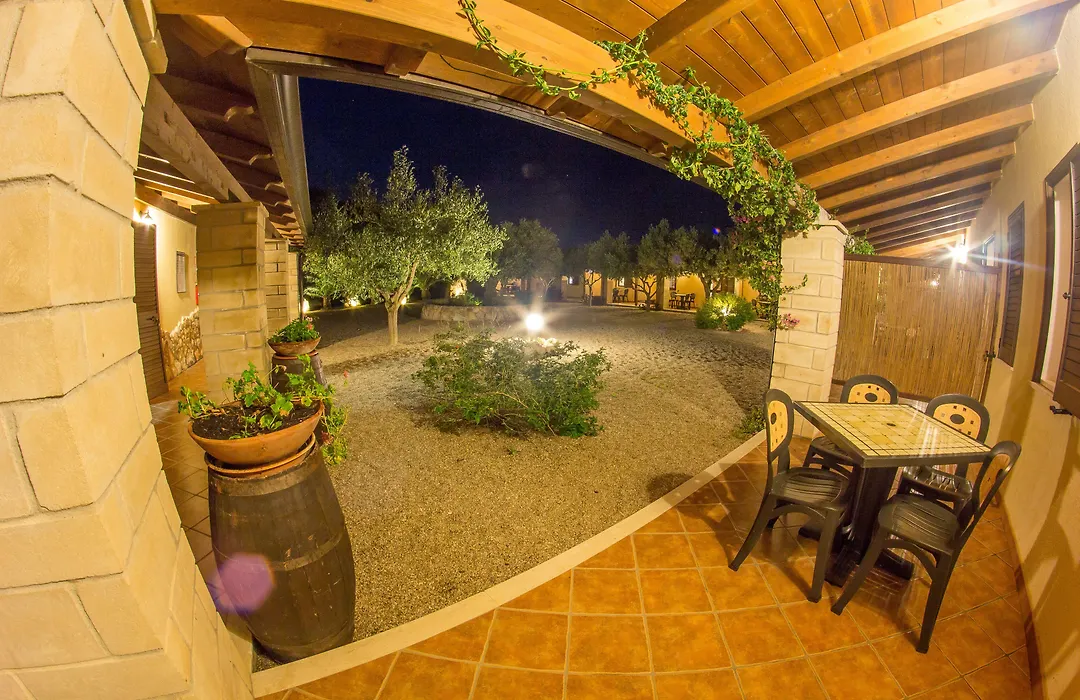 Albergo Residenziale Menhirs-1