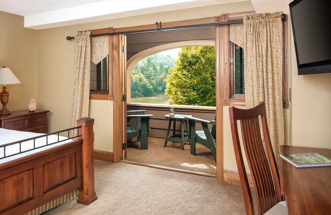 Bob Timberlake Inn At Chetola Resort-1