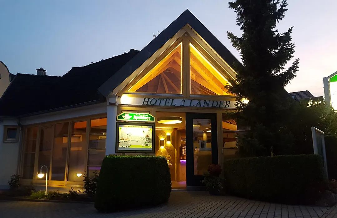 Hotel Zwei Länder-1