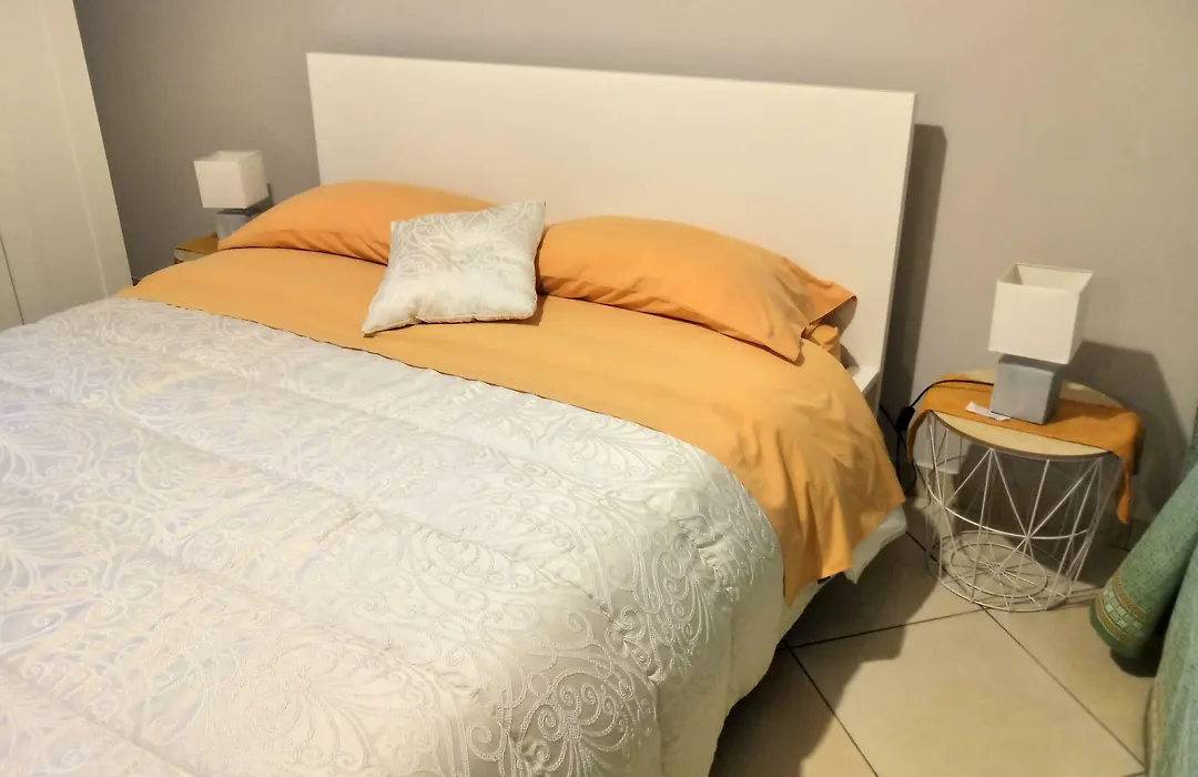 Villa Feluchia Tra Il Mare E Il Vulcano-1