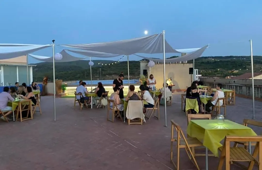 Hotel Fonda Neus-1