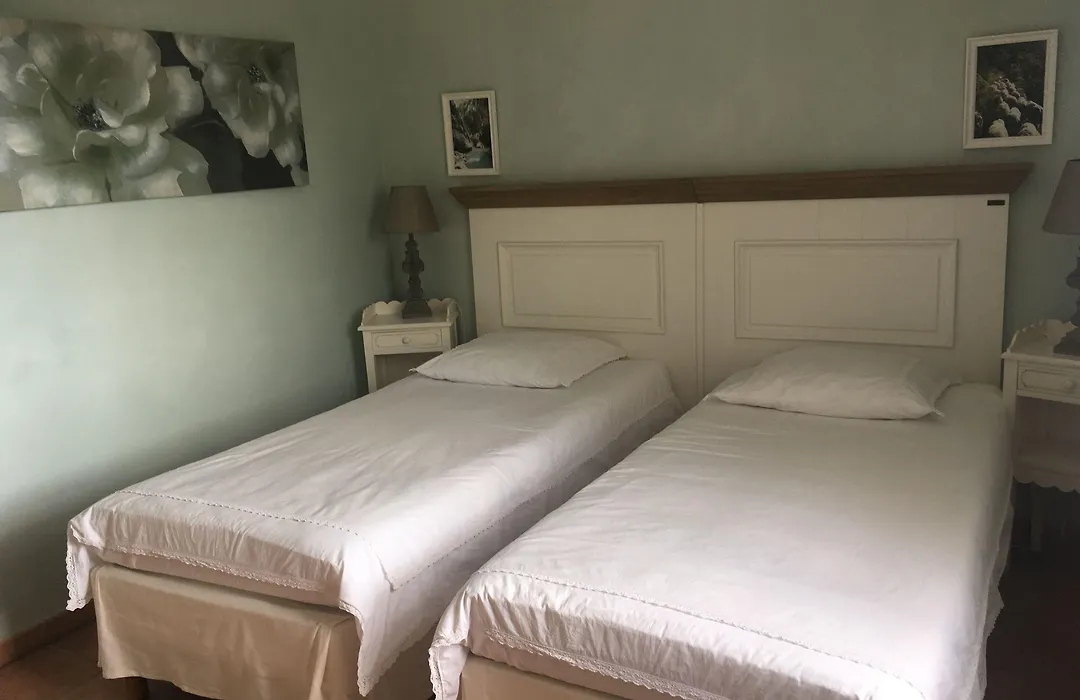 La Ferme du petit Ségriès Bed&Breakfast-1