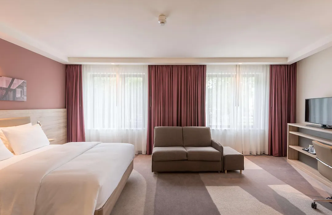Hampton By Hilton Frankfurt City Centre East-1