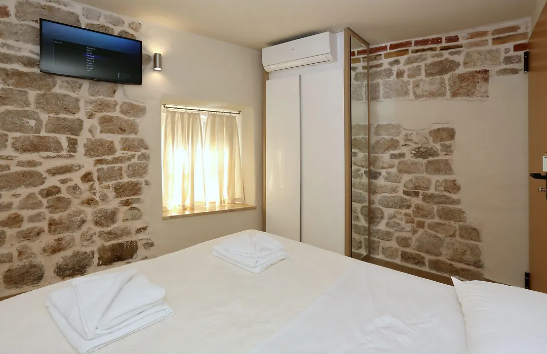 Idassa Palace Rooms-1