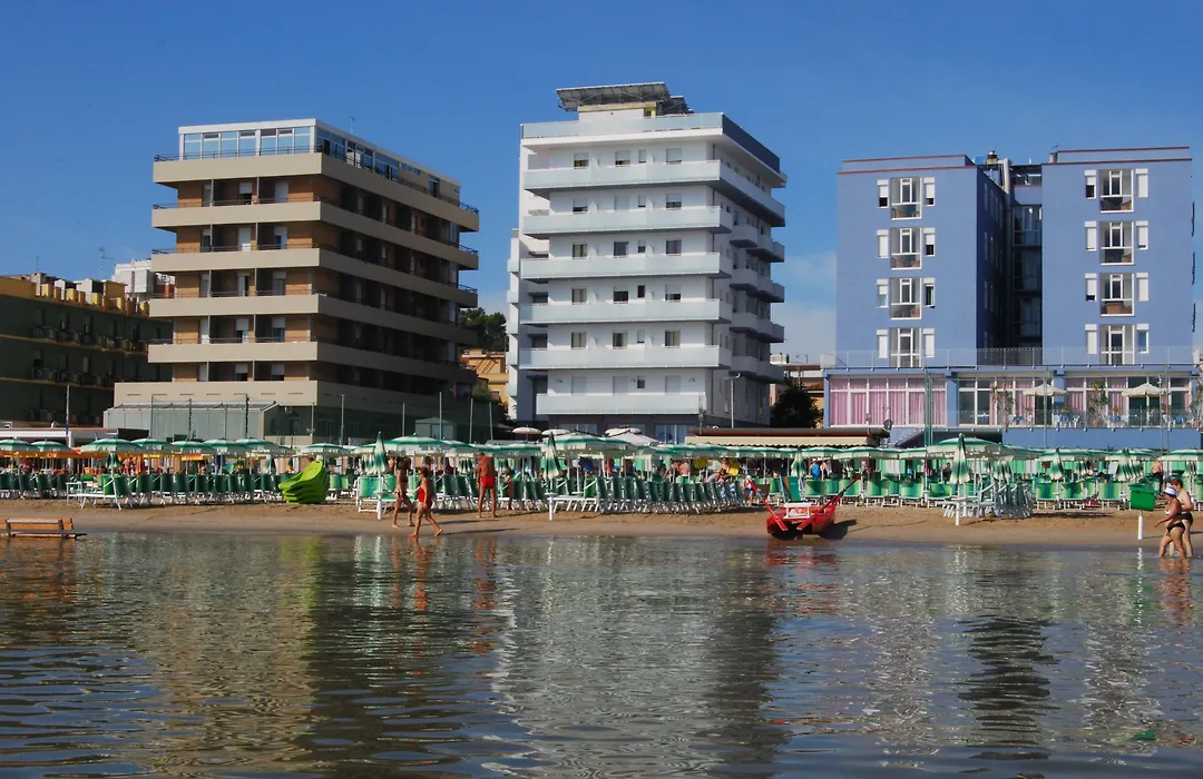 Hotel Embassy-1