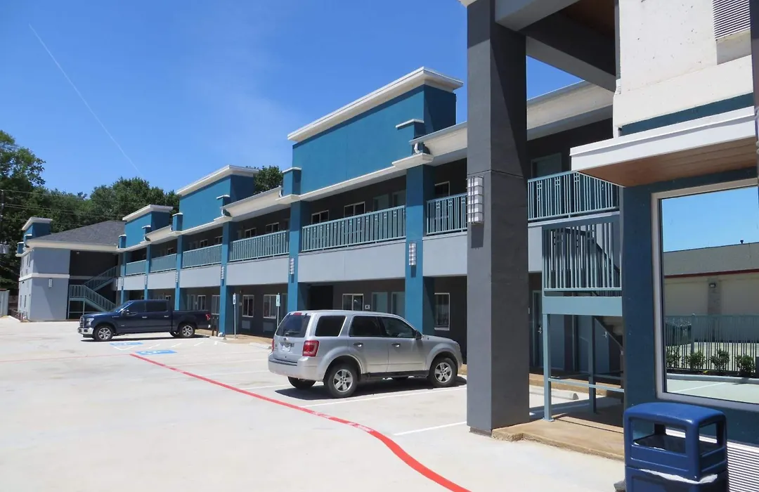 Hotel Blue - Woodlands-1
