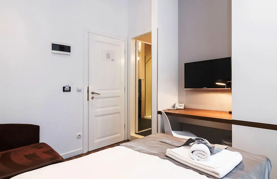 Prima Luxury Rooms-1