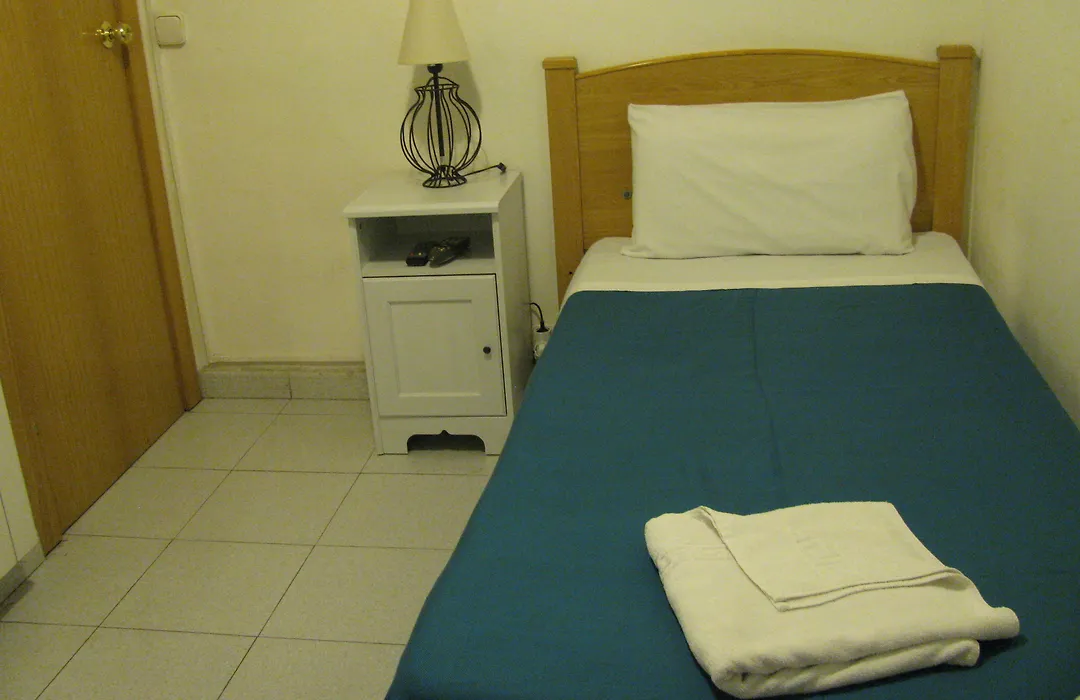 Hostal Elkano-1