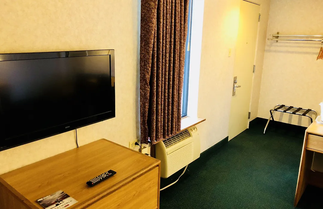Hampton Inn-1