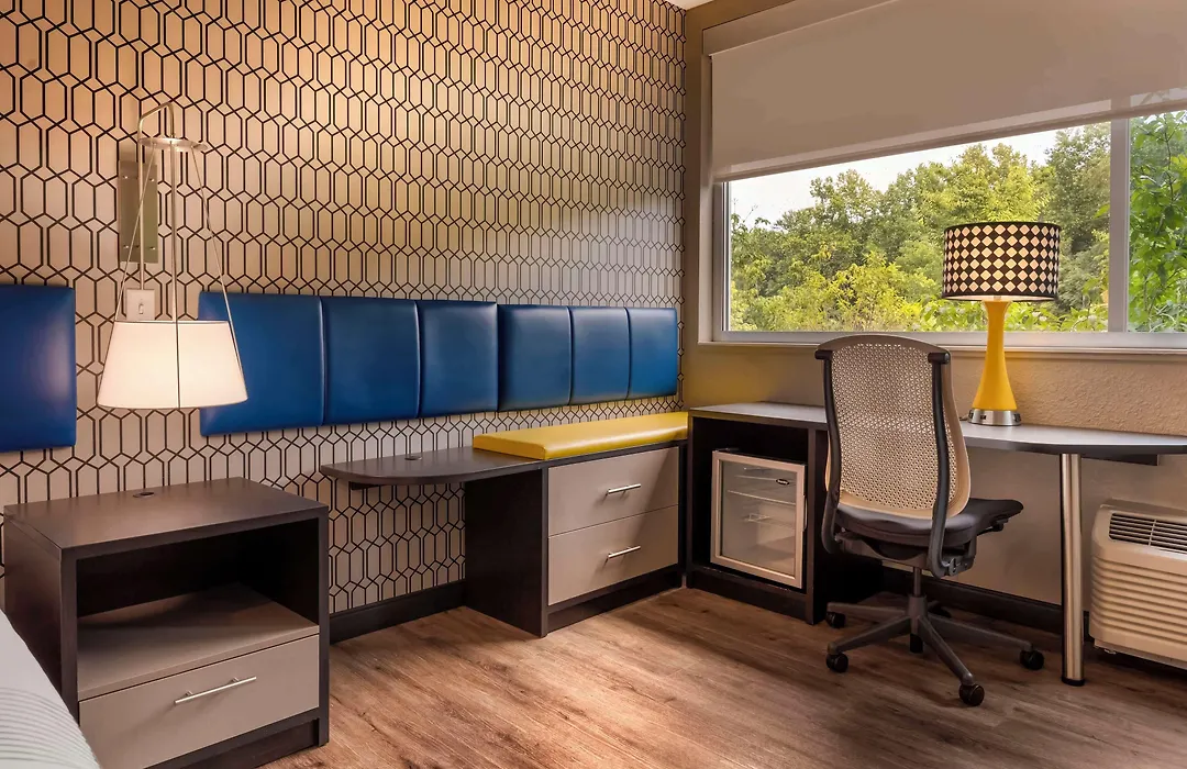Glo Hotel Asheville-Blue Ridge Parkway-1
