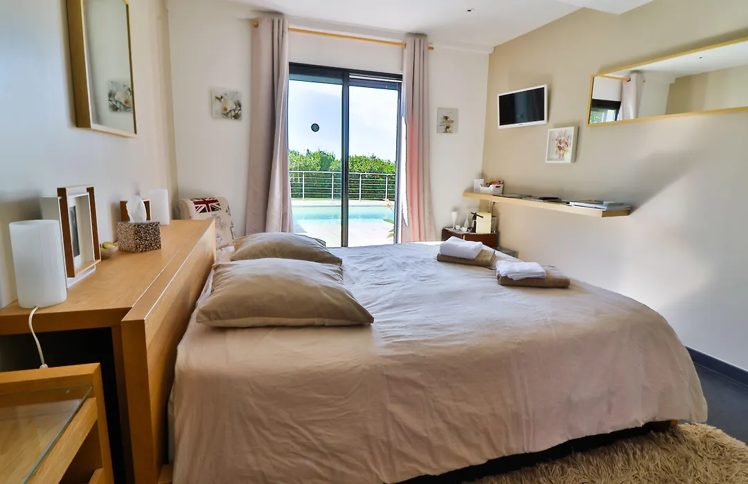Villa Louancelie B&B-1