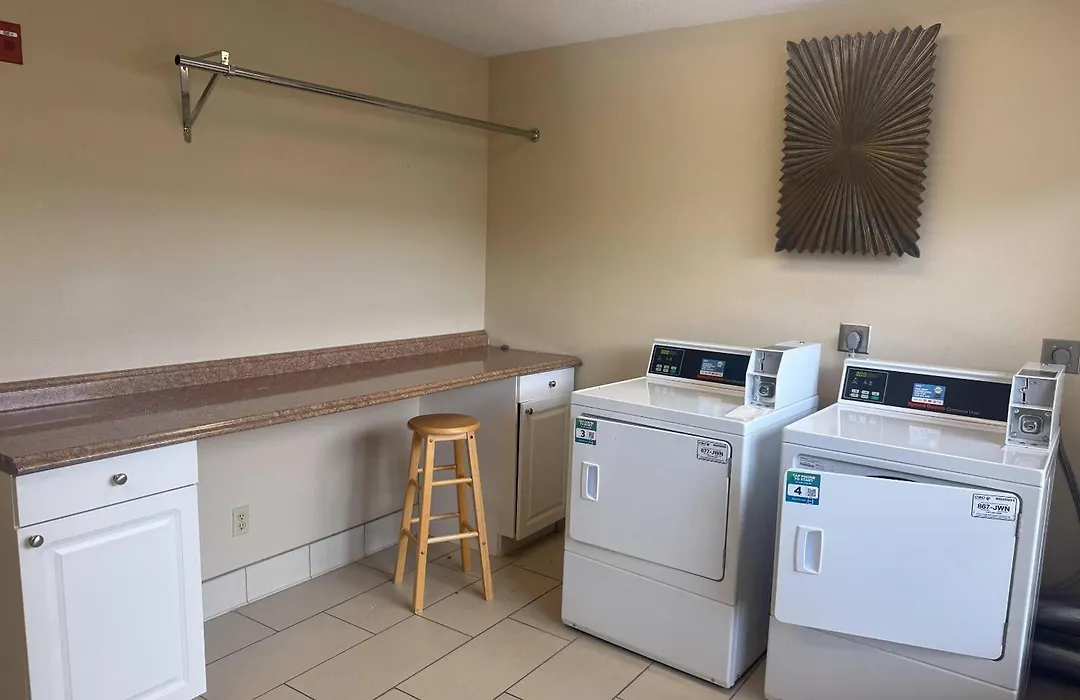 Mainstay Suites-1