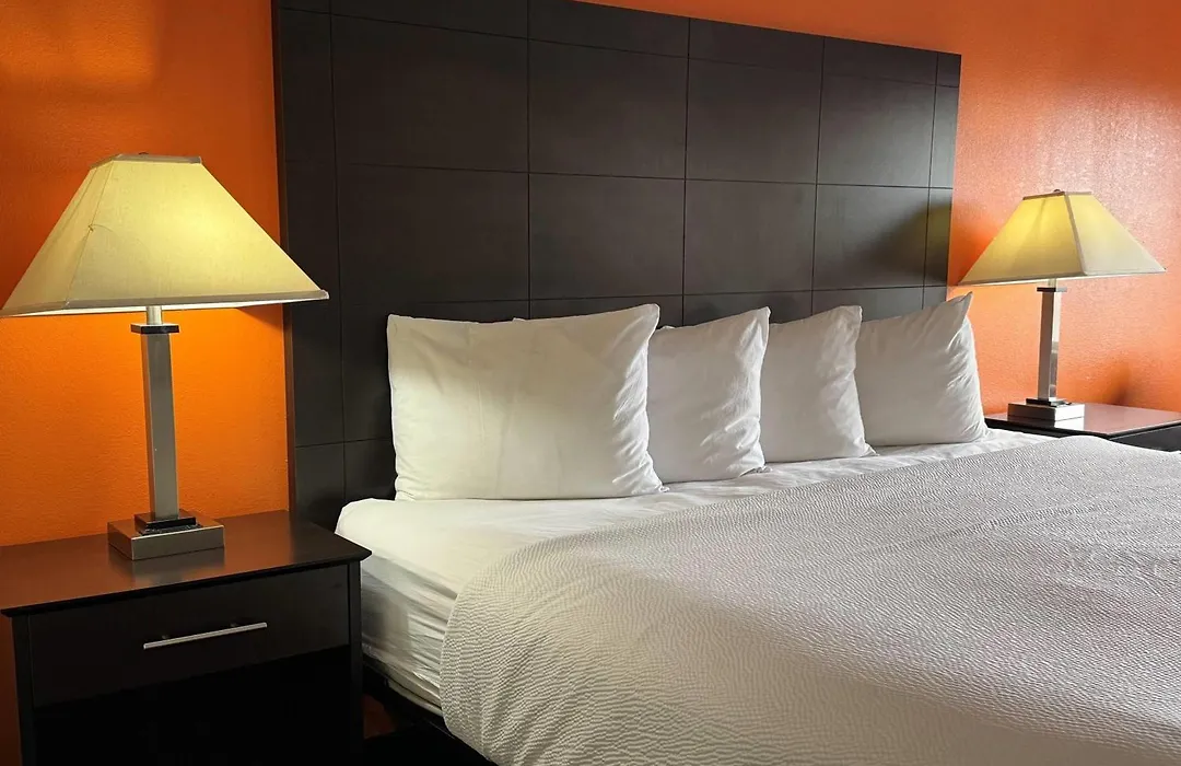 Baymont By Wyndham Evansville North/Haubstadt-1