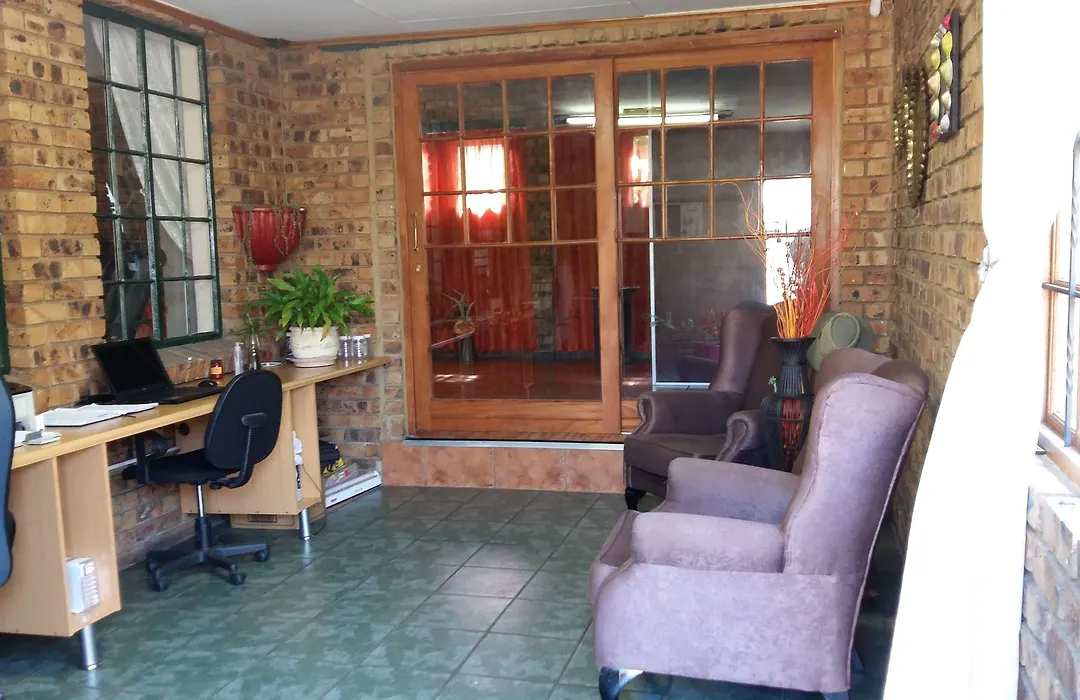 Pride Rock Accommodation-1