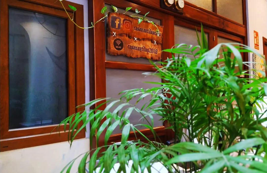 Hostal Casa Nautilus-1