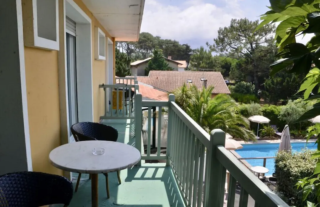Hotel Aquitaine-1