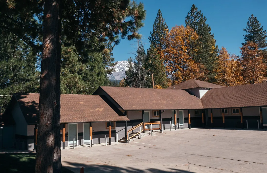 Summit View Inn-1