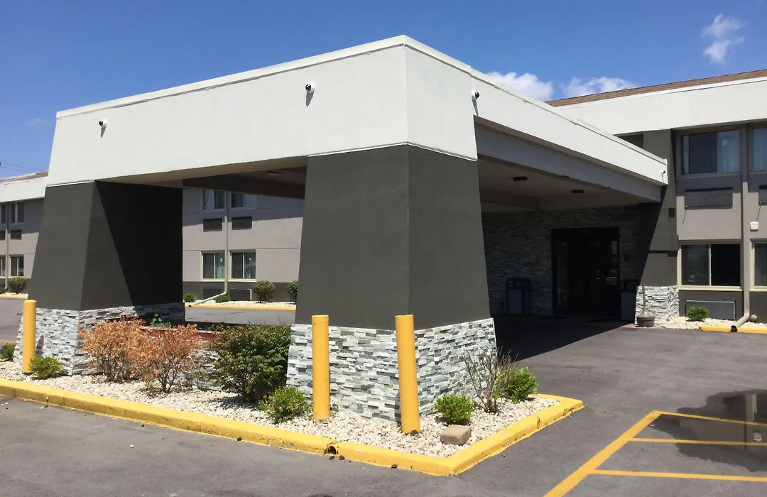 Super 8 By Wyndham South Holland-1