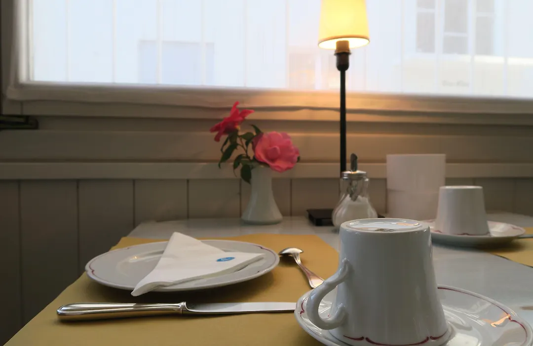 Piccolo Hotel-1