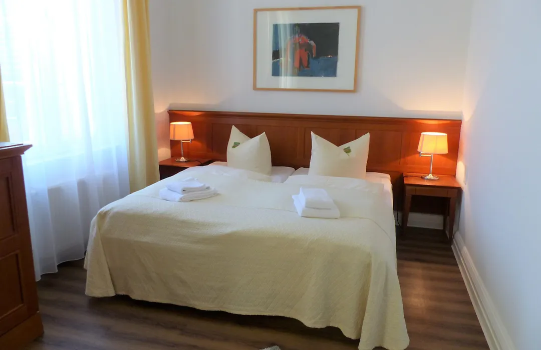 Hotel Vierseithof Luckenwalde-1