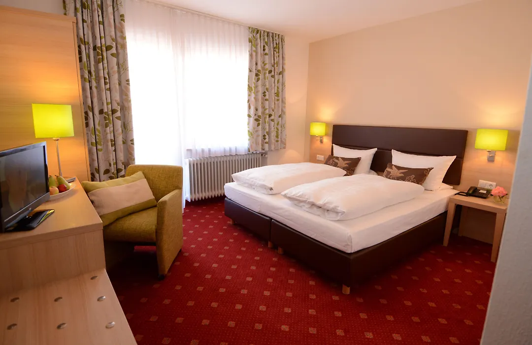 Hotel Weisses Lamm-1