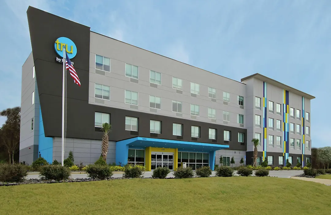 Tru By Hilton Mobile-1