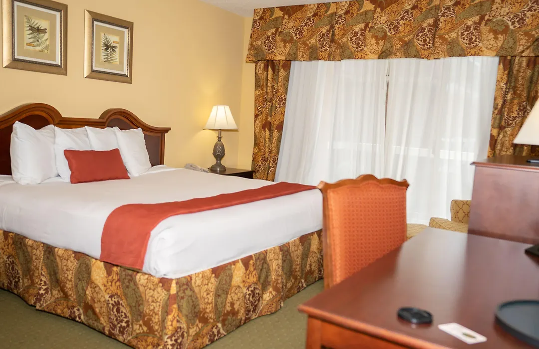 Clarion Hotel & Suites - Convention Center Fredericksburg-1