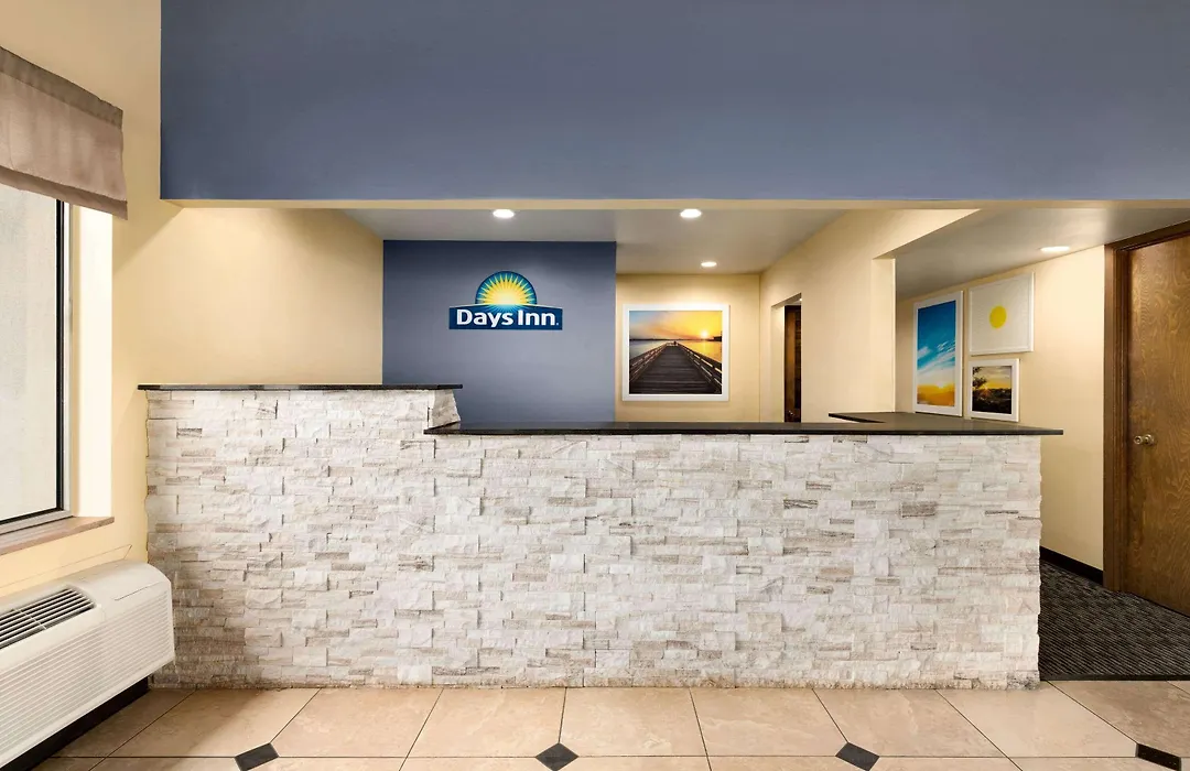 Days Inn By Wyndham Oak Ridge Knoxville-1
