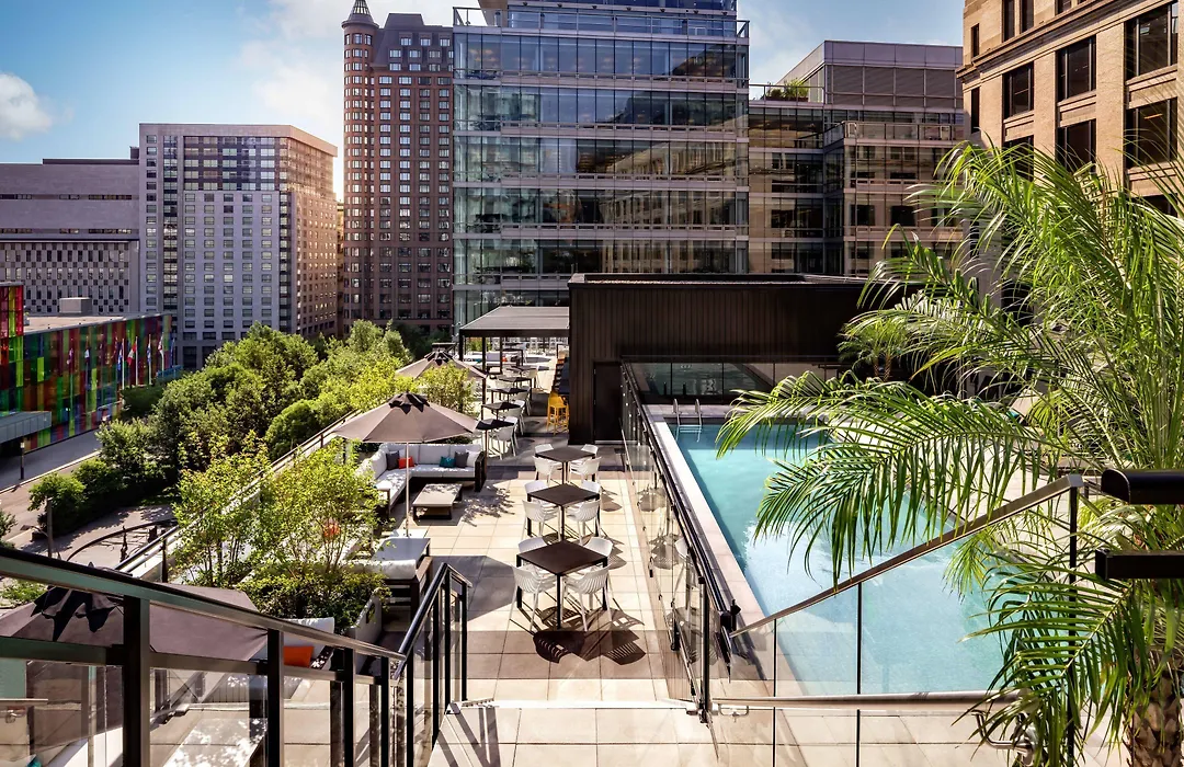 Humaniti Hotel Montreal, Autograph Collection-1