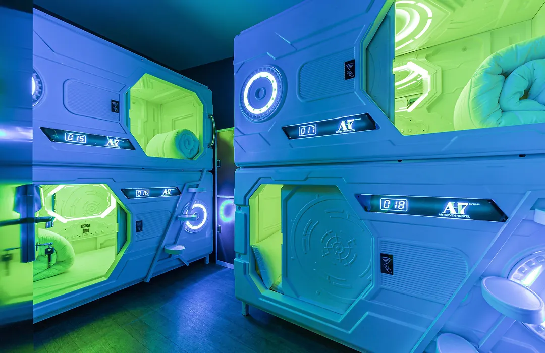 Art Seven Hostel Capsules-1
