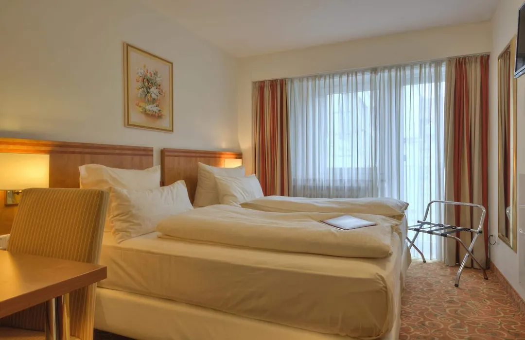Hotel Condor-1