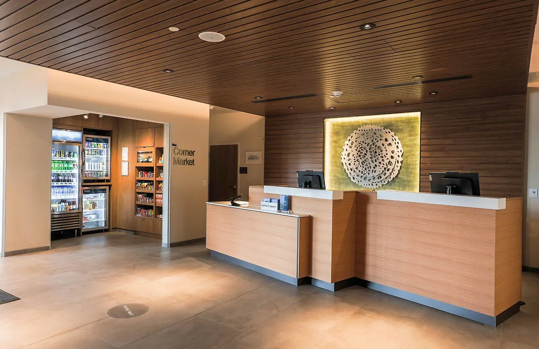 Fairfield Inn & Suites Marquette-1