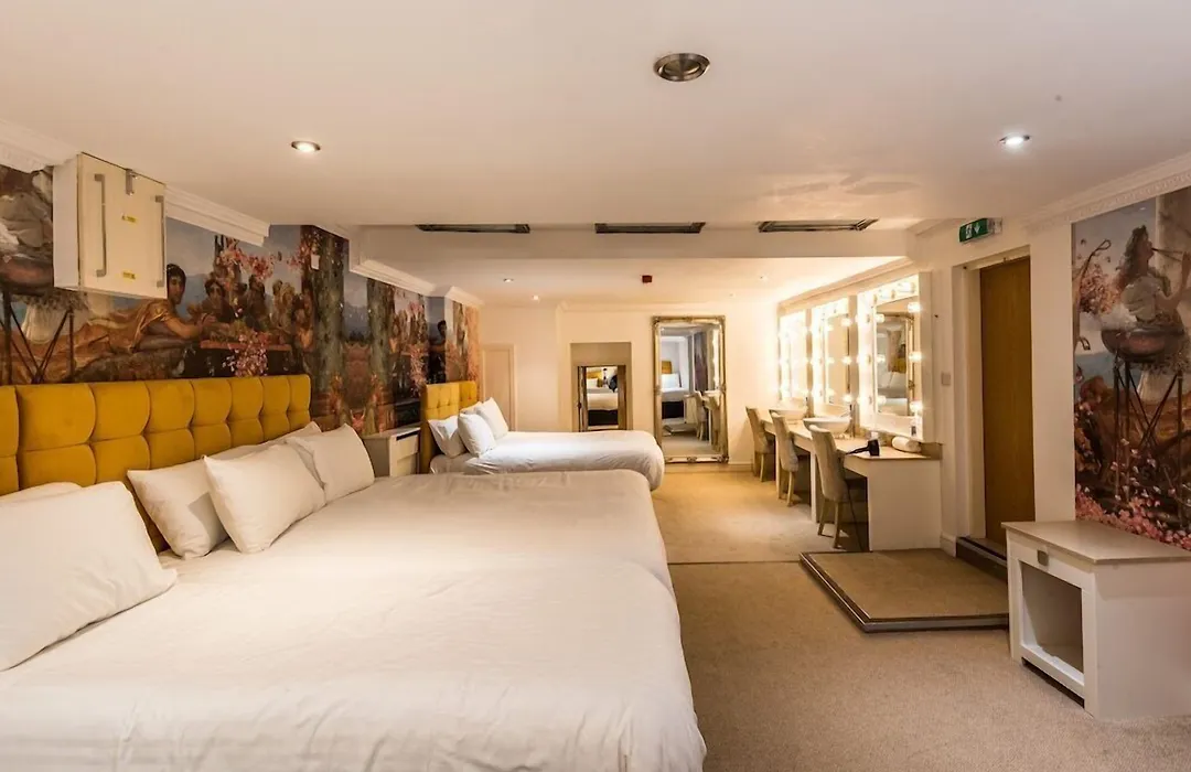 The Townhouse Chester-1