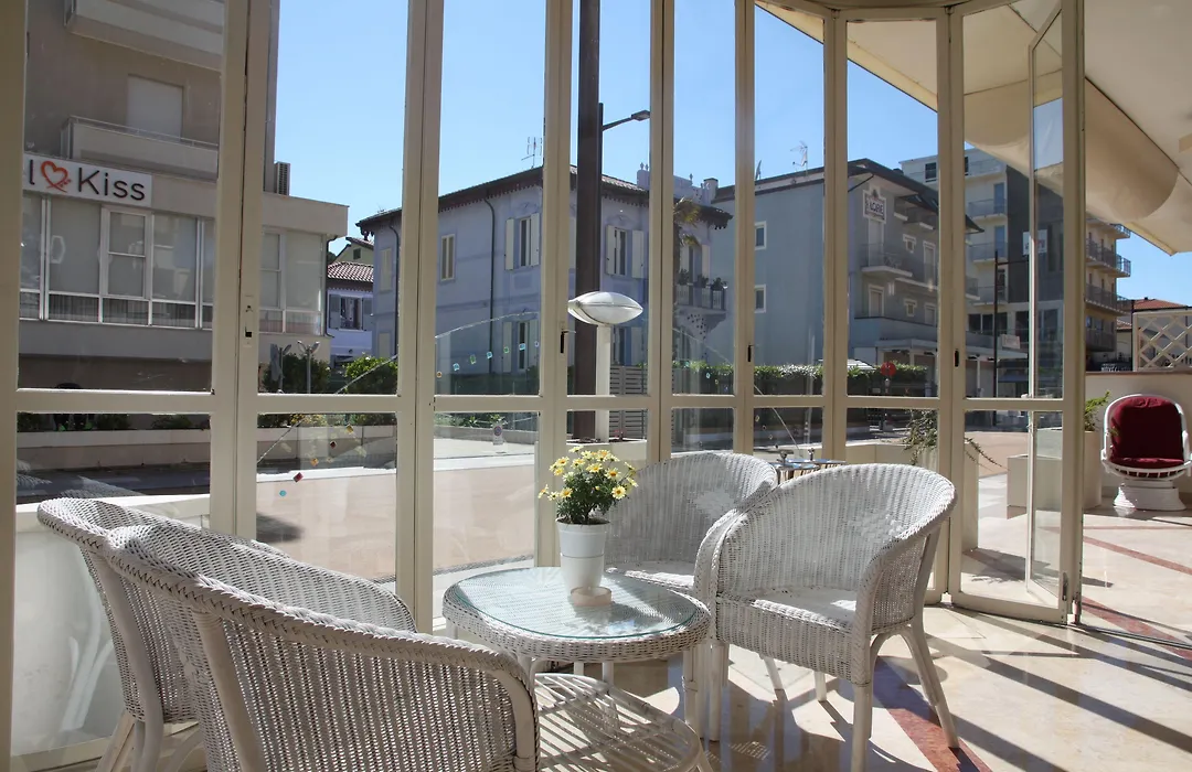 Hotel Adriatica sul Mare-1