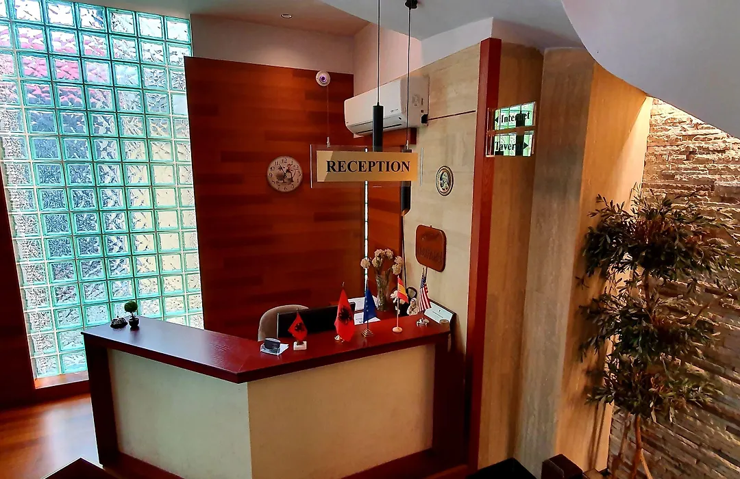 Nov Hotel-1